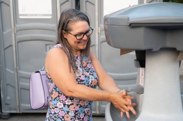 Best Portable toilet rental cost  in Combe, LA